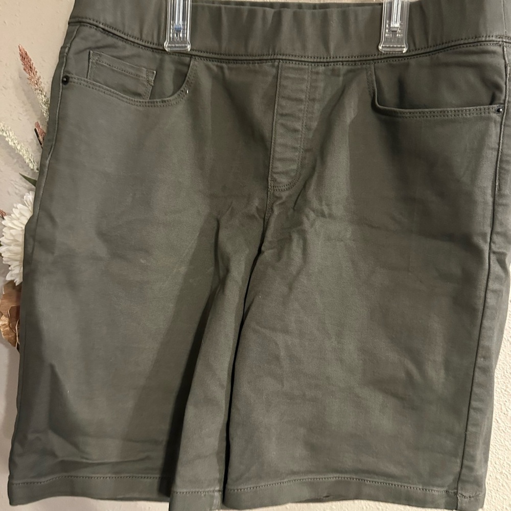 Men's Green Shorts